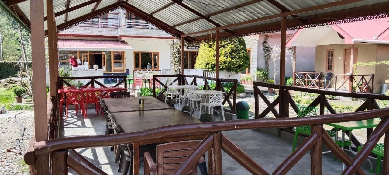 The White House Hotel Kasol Exterior photo