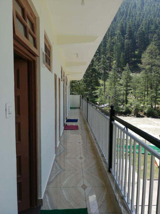 The White House Hotel Kasol Exterior photo
