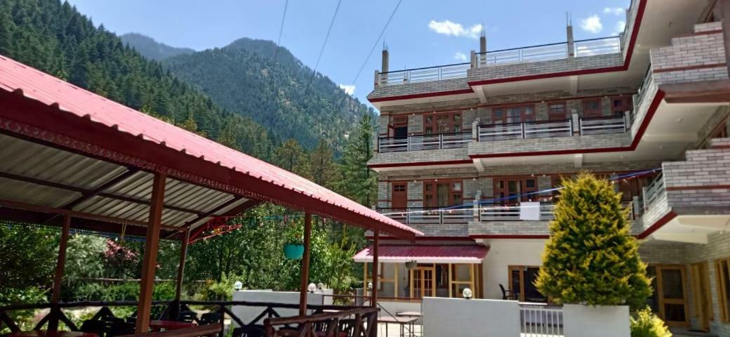 The White House Hotel Kasol Exterior photo
